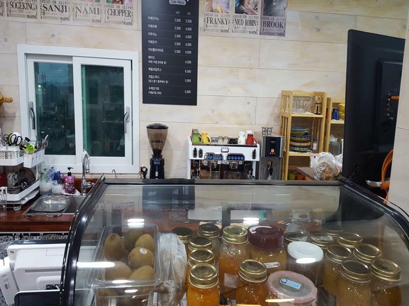 Wind Jeju Cafe & Pension Согвипхо Экстерьер фото