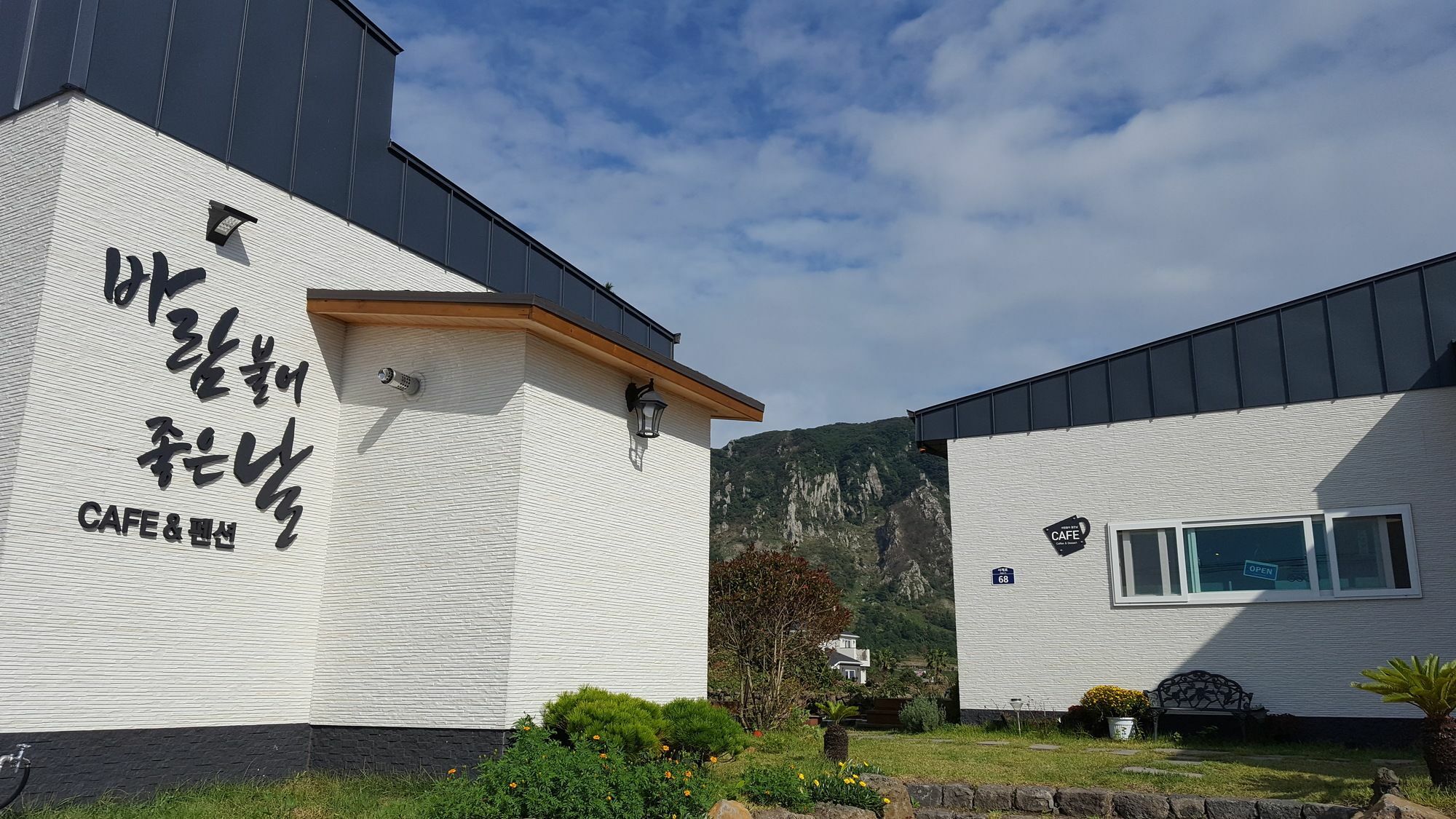 Wind Jeju Cafe & Pension Согвипхо Экстерьер фото